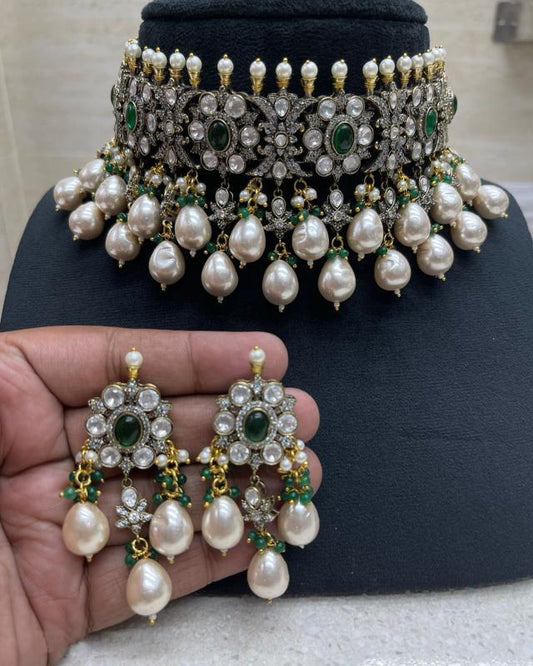 Radiant Splendor Necklace Set
