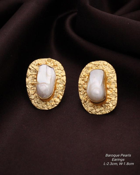 Gilded Elegance Earrings