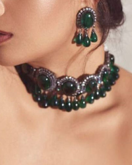 Oval Emerald Beads Choker Set