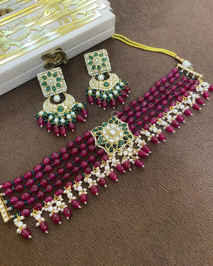 Elegant Beads Choker Necklace Set