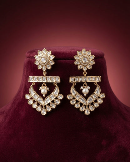Kundan Exclusive Hasli Necklace Set