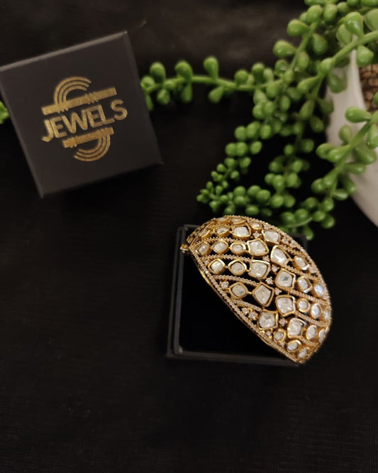 Royal Golden Kundan Kada