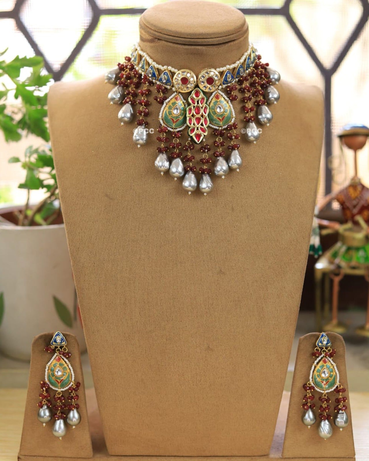 Unique Beads Necklace