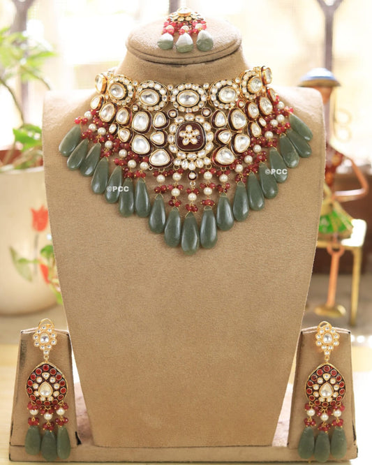 Luxurious Wedding Necklace Set