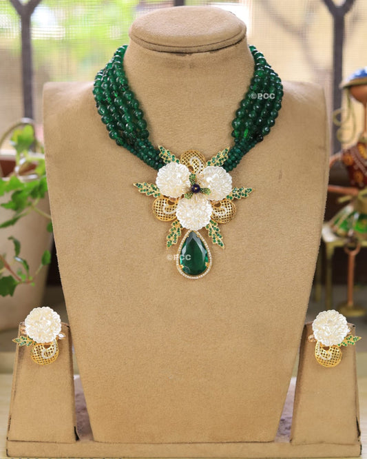 Green Alluring Floral Necklace