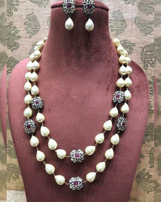 Shell Pearls Mala