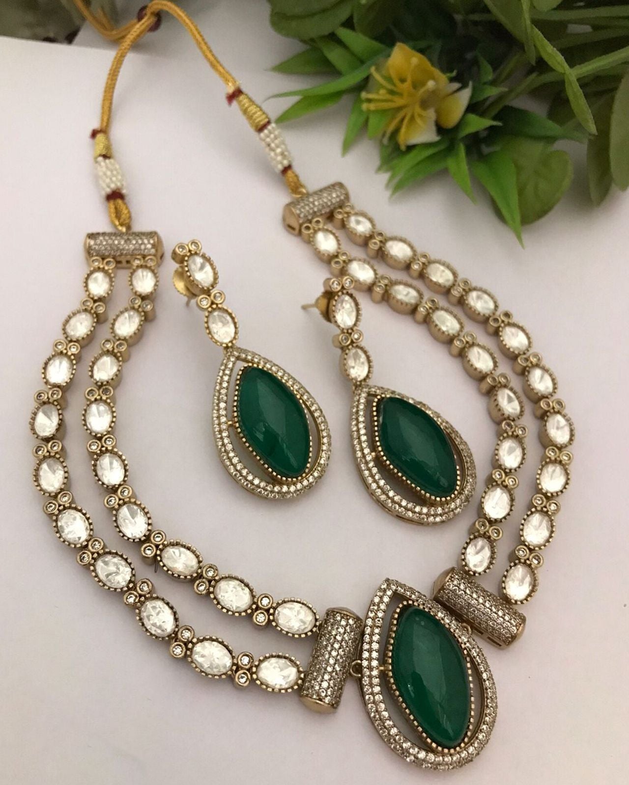 Emerald Kundan Set