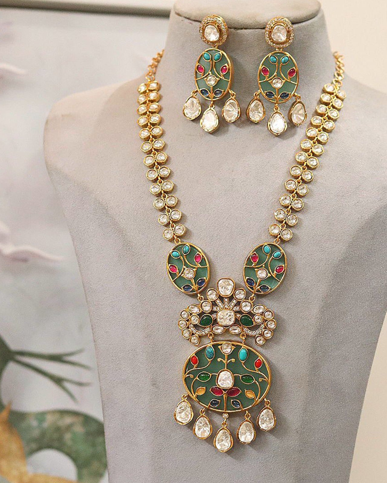 Royal Kundan Necklace Set