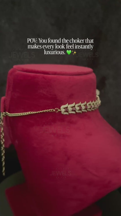 Emerald Royale Pink Accent Choker Set
