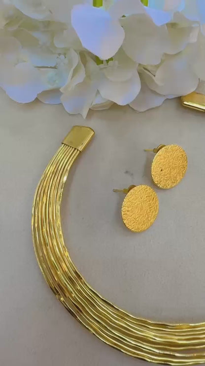Antique Style Multistone Beautiful Hasli Necklace