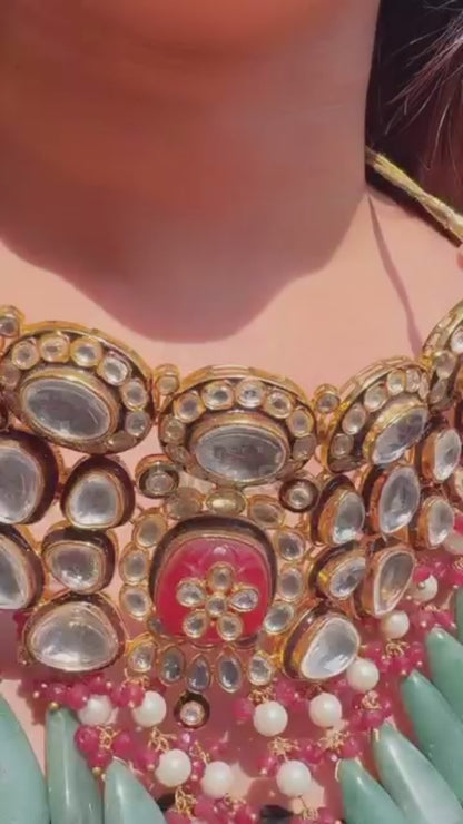 Luxurious Necklace Set