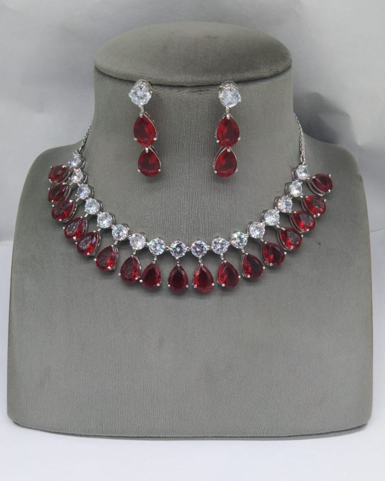 Crimson Cascade Necklace Set