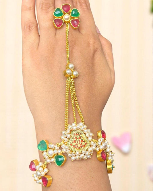 Pearl Floral Hathphool