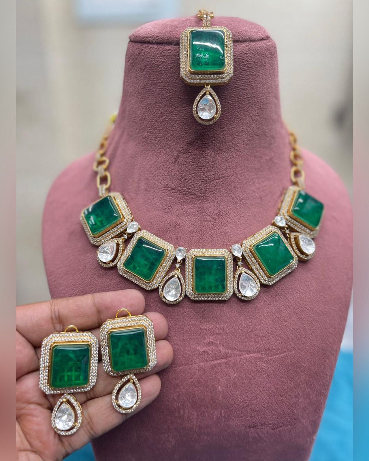 Emerald Dream Necklace Set