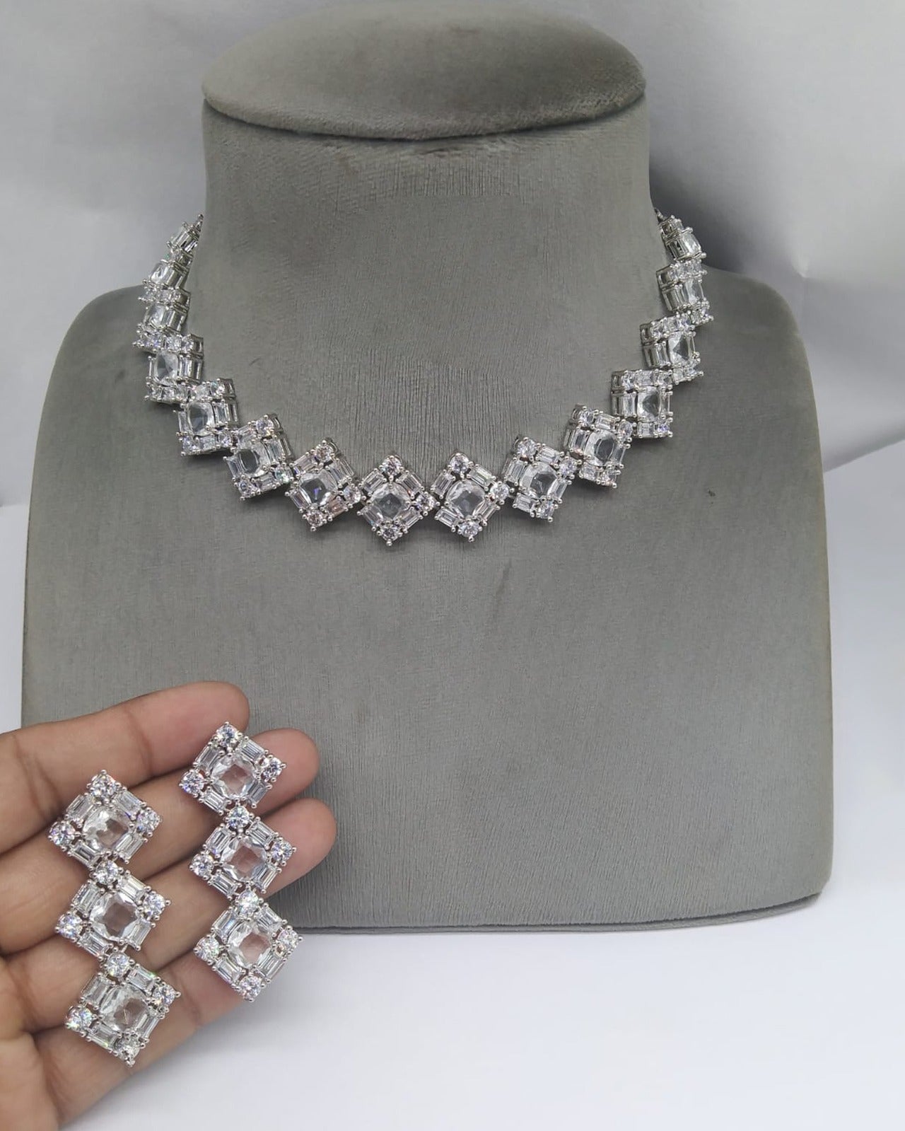 Modern Designer Choker Necklace Set