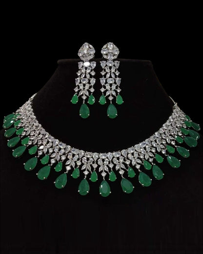 Emerald Fashion Diamond Necklace Set
