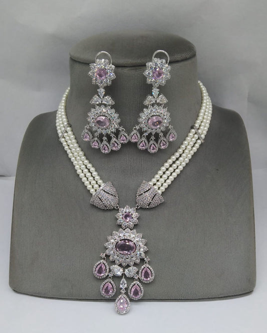 Pearlescent Symphony Necklace Set