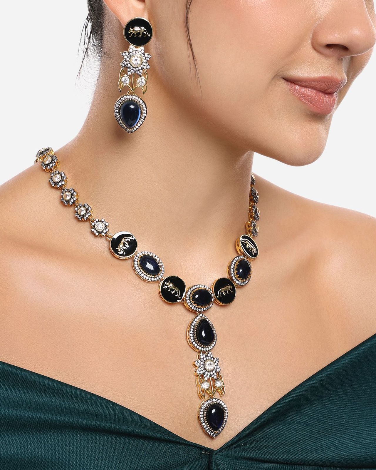 Shining Diva Statement Necklace