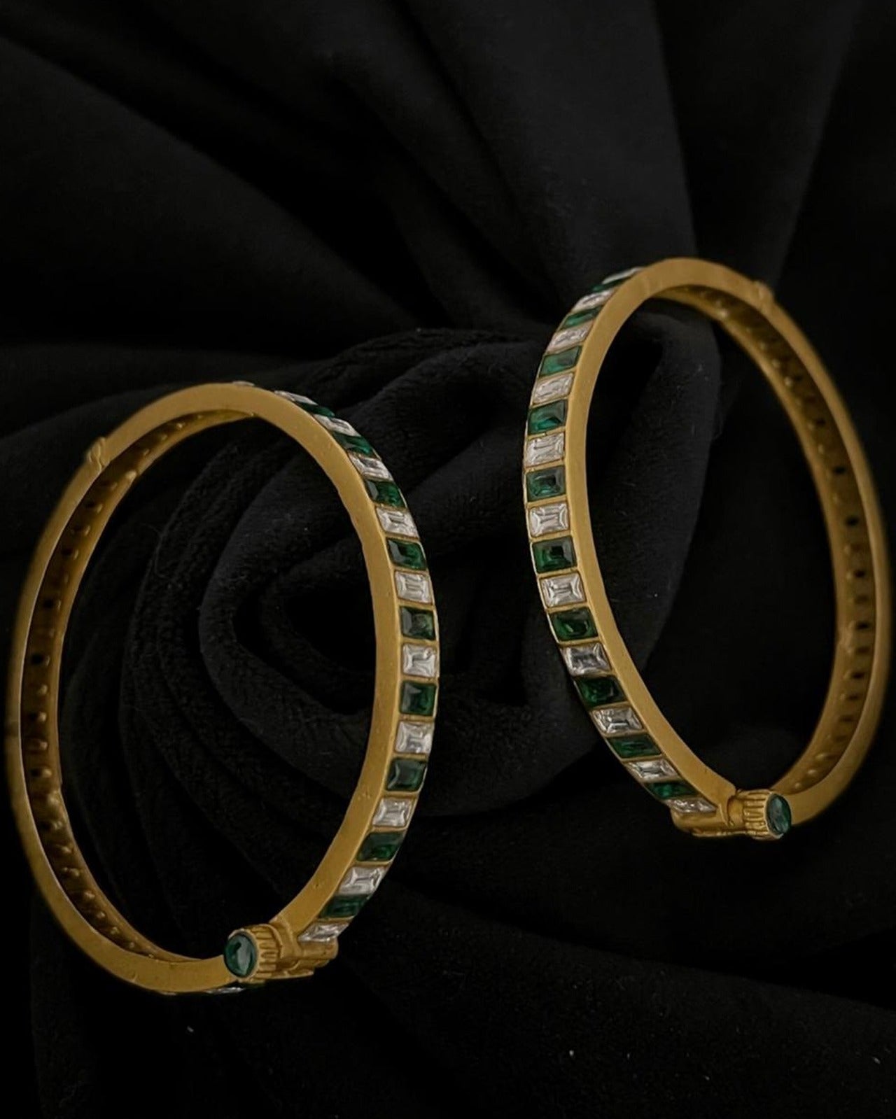 Kundan Classic Bangles