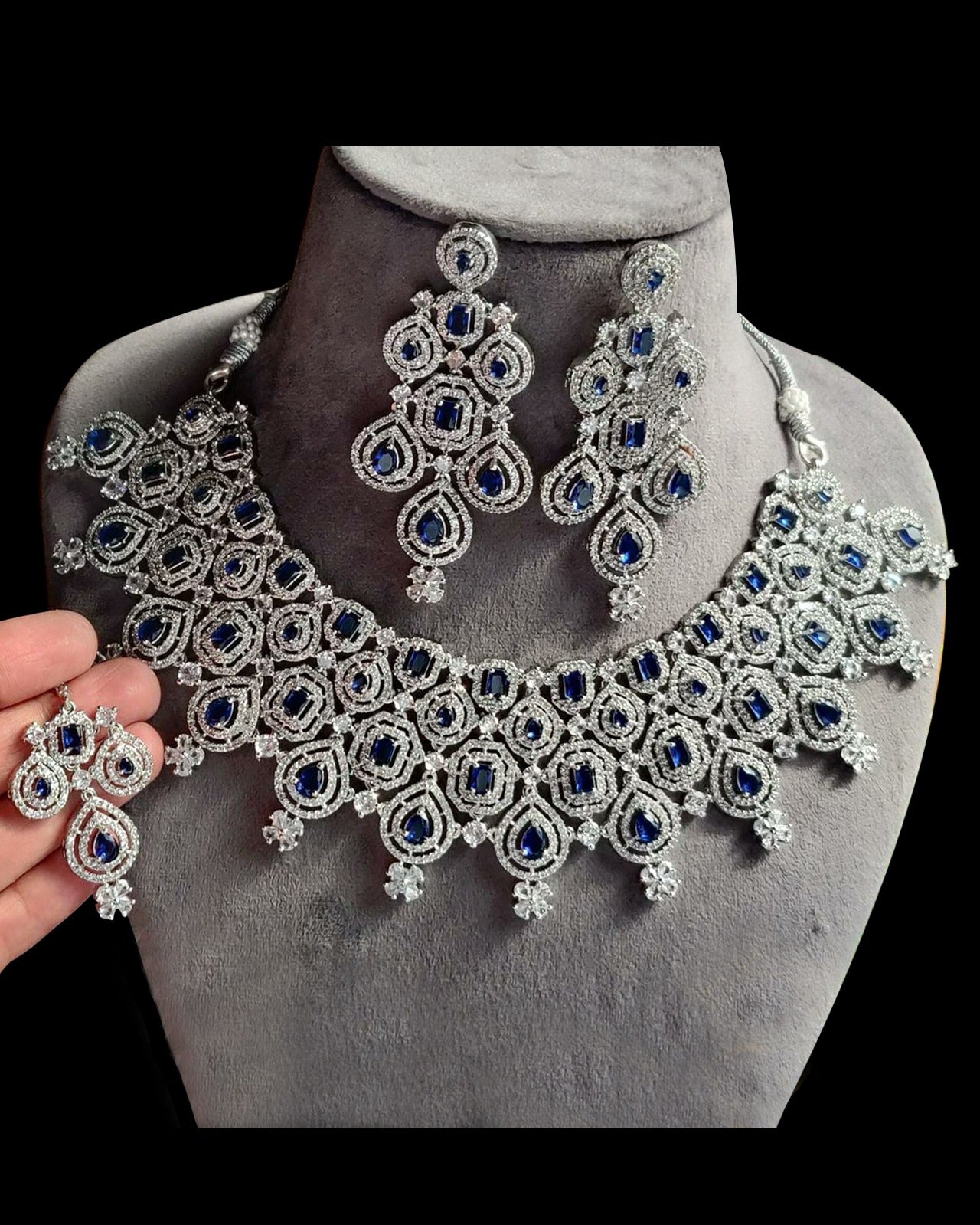 Blue Stone Diamond Necklace Set