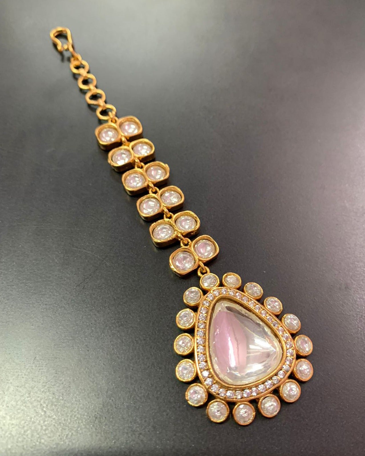 Kundan Drop Maang tika