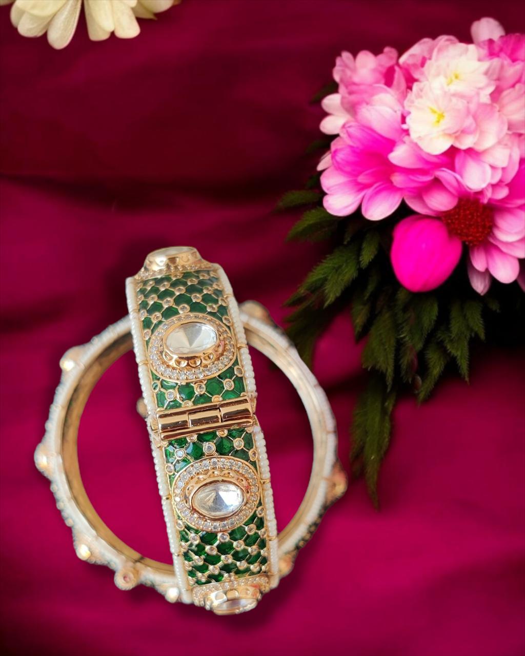 Emerald Kundan Bangles