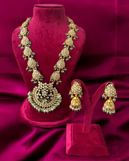 Golden Bridal Kundan Necklace Set