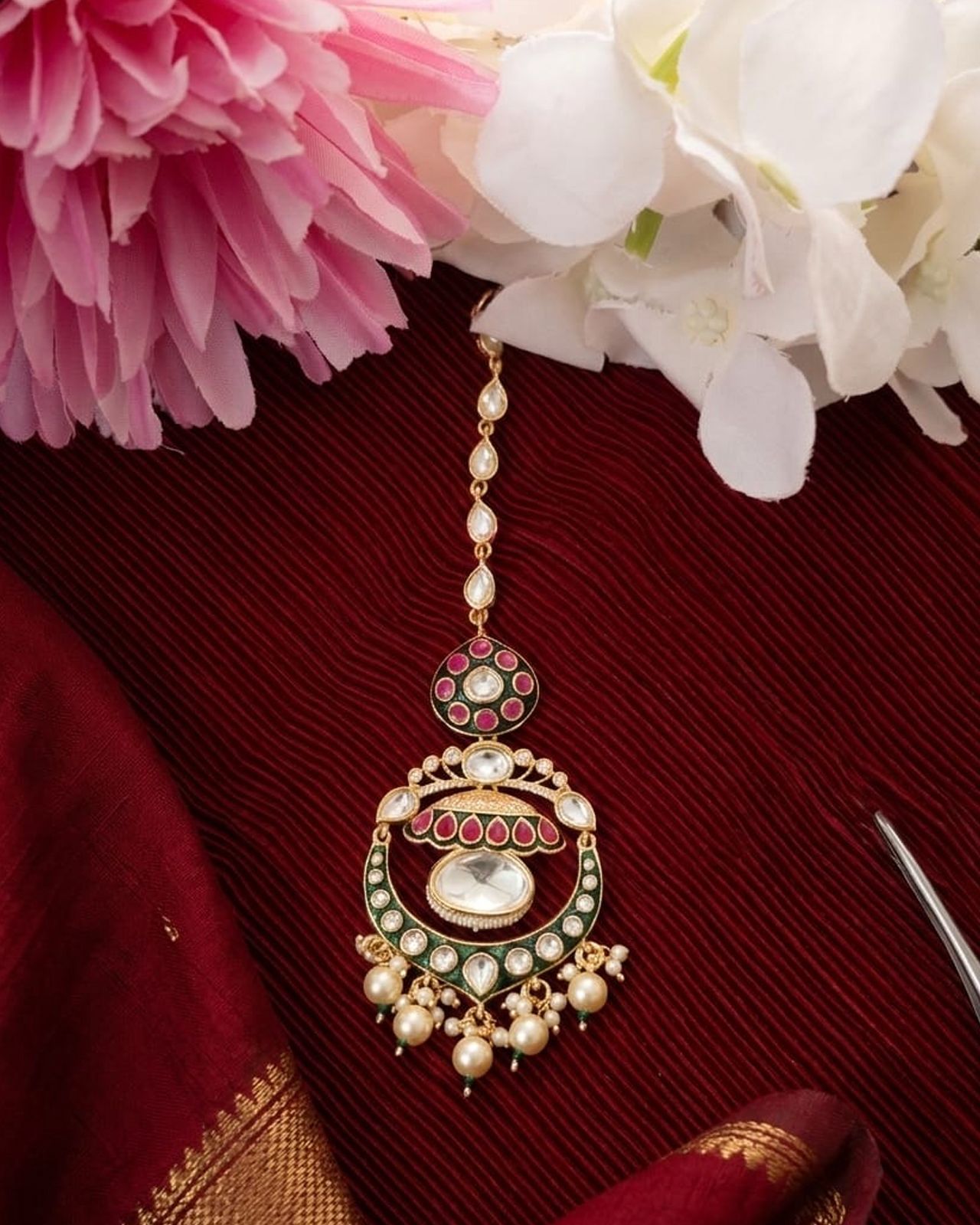 Kundan Pearl Maang Tika