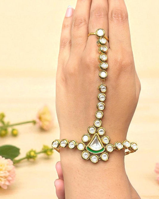 Kundan Dazzling Hathphool