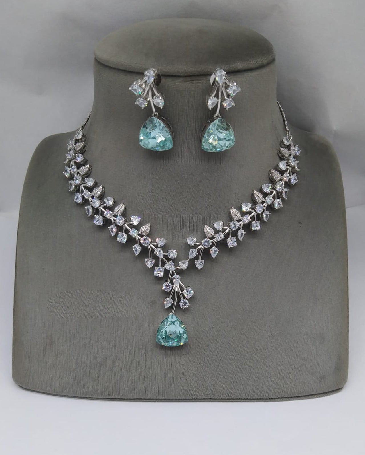 Elegant Diamond Necklace Set