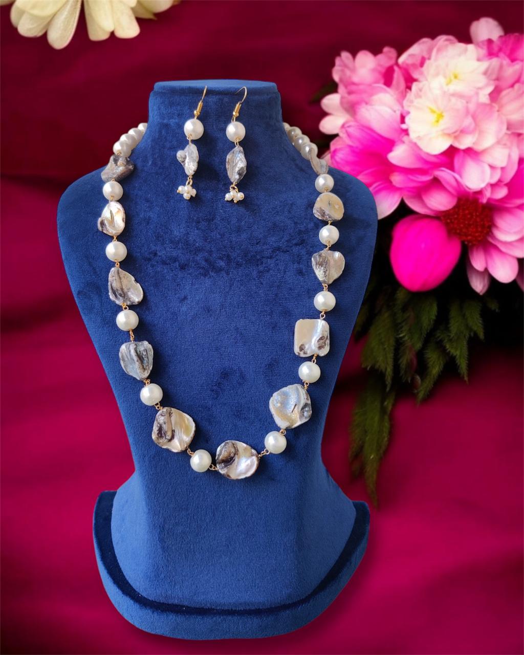 Fashion Baroque pearl Mala