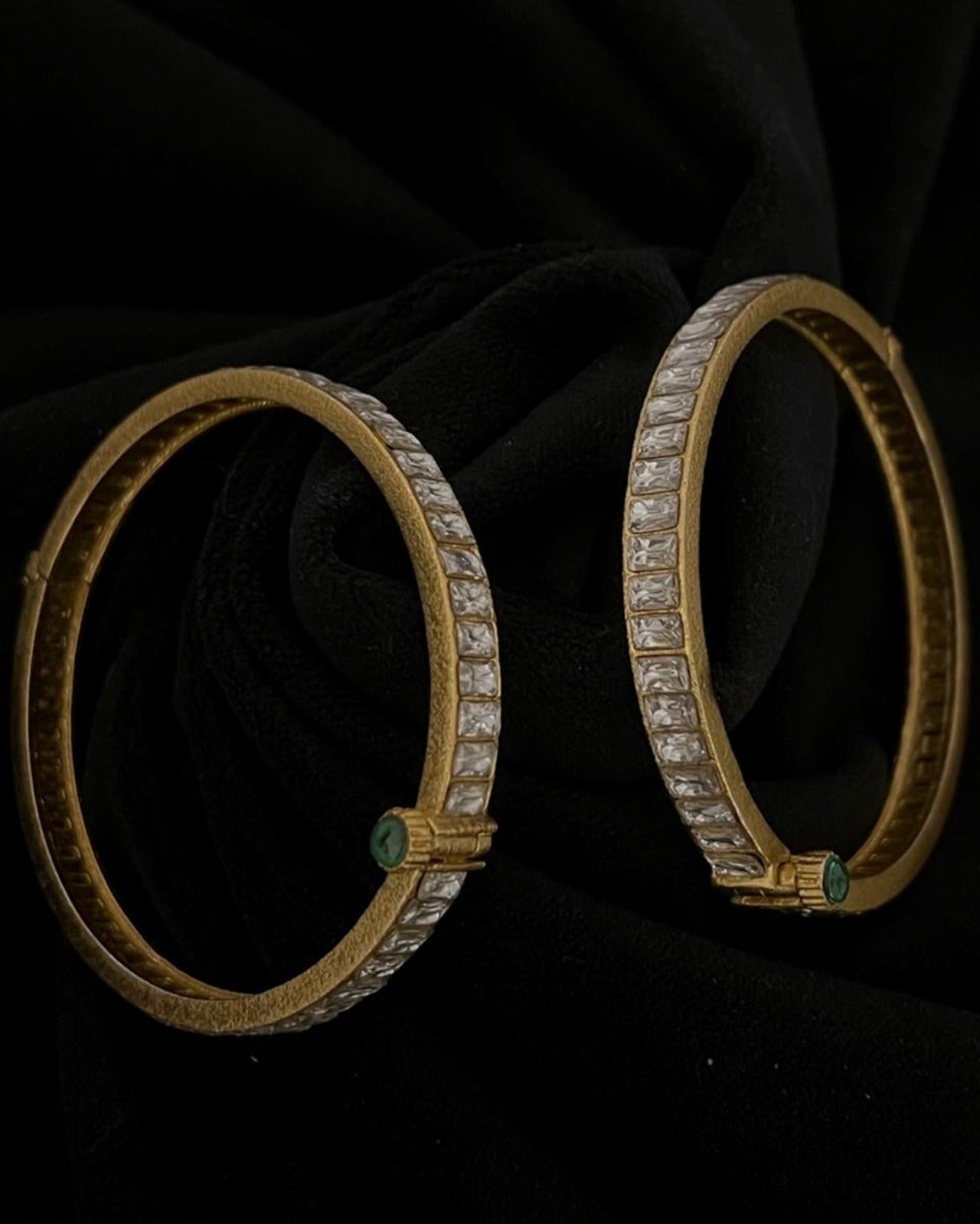 Kundan Classic Bangles