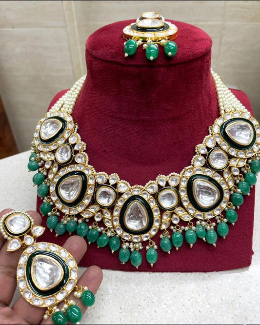 Emerald Dreams Jewelry Set