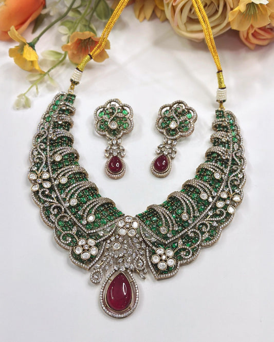 Royal Beauty Necklace Set
