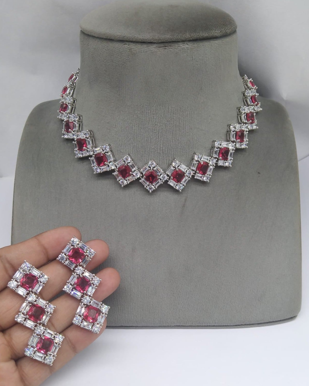 Modern Designer Choker Necklace Set