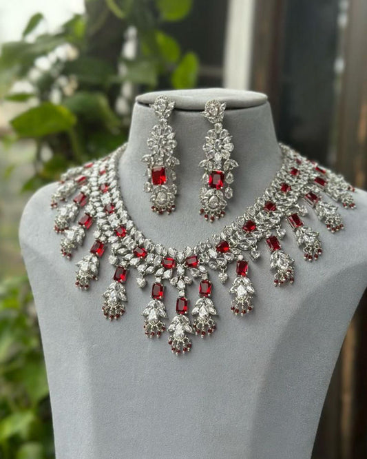 Scarlet Frost Necklace Set