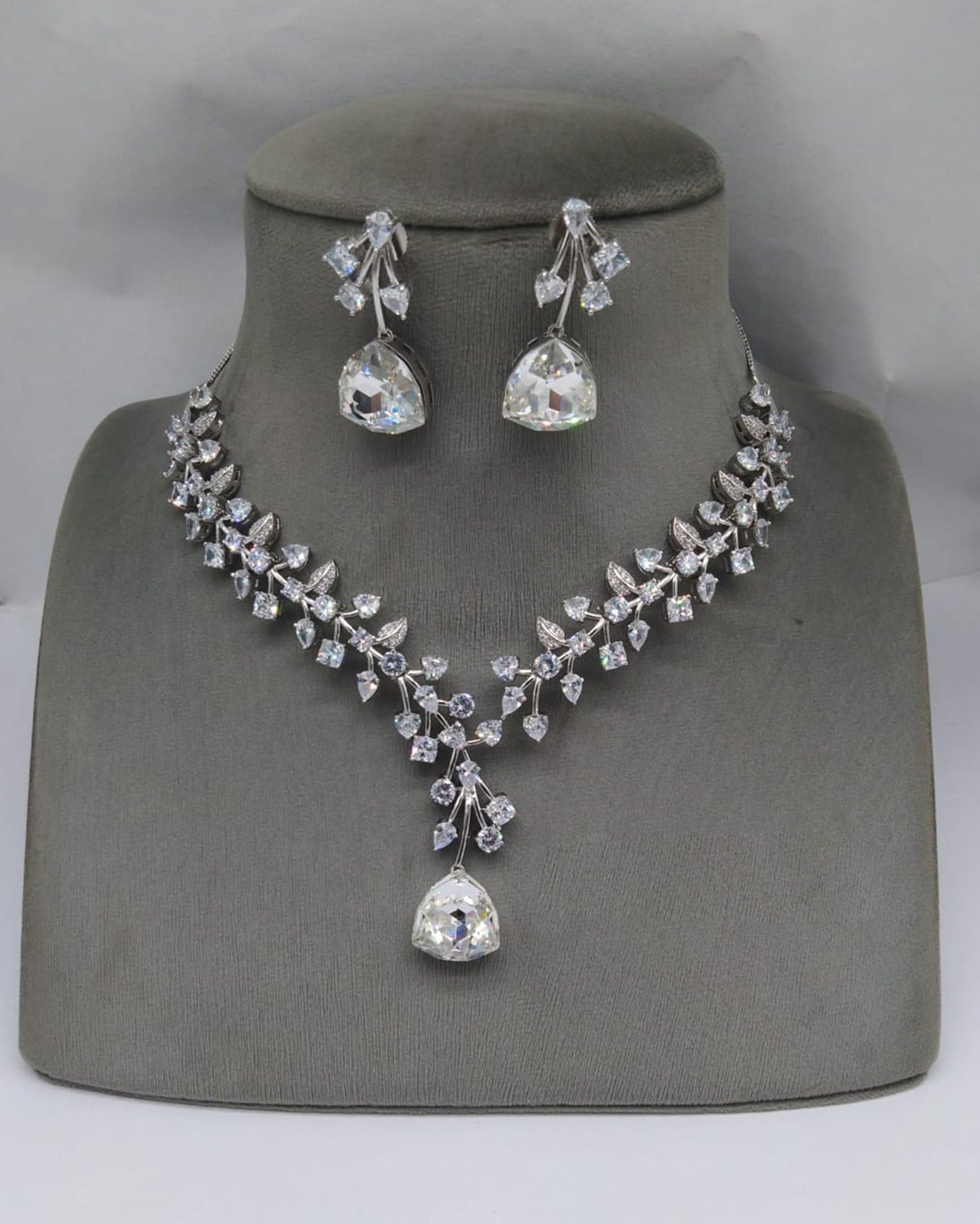 Elegant Diamond Necklace Set