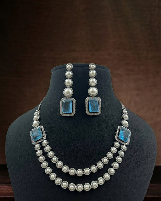 Pearl Elegance Necklace Set
